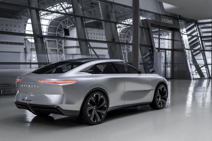  Infiniti Qs Inspiration 2019 года  (фото 30 из 41)